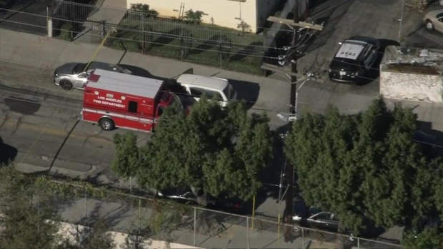 [LA] Officers Search Middle School After Shooting