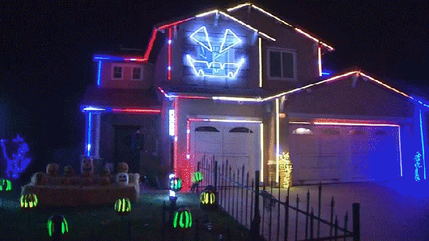 riverside halloween house light show