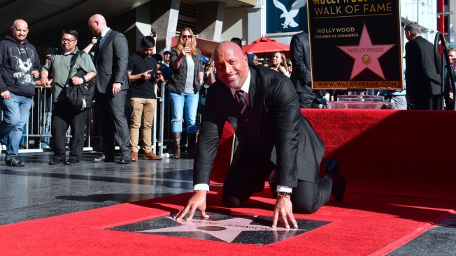 Dwayne Johnson au Walk of Fame d'Hollywood GettyImages-891898032