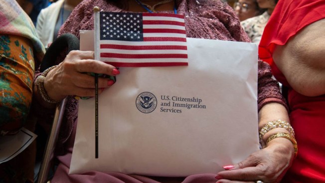 USCIS Sued in Los Angeles Over Visa Applications