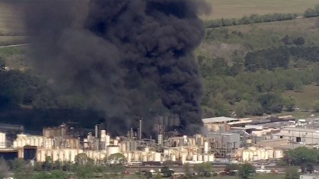 Another Texas Chemical Fire Kills 1 Worker, Injures 2