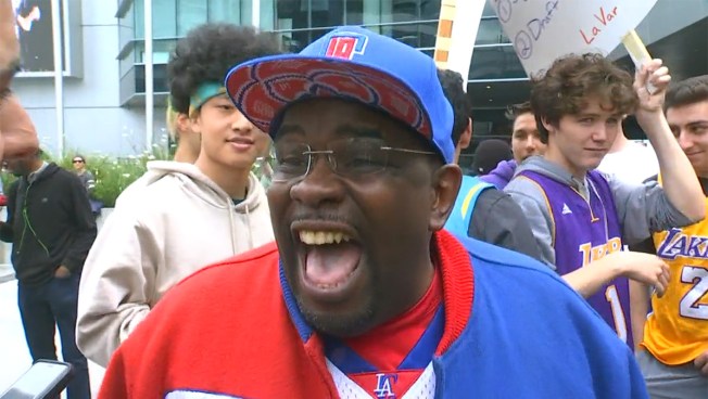 clipper-darrell-lakers-protest-staples-center-May102019.jpg