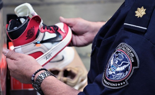 REPLICA SNEAKERS BEING PASSED OFF AS REPLICA SNEAKERS BEING PASSED OFF AS