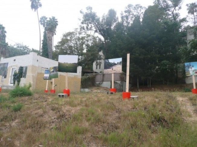 Art Show On Empty Lot in Silver Lake Quickly Dismantled