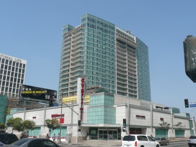 ConstructionWatch: Koreatown's Solair Looking Very Aqua