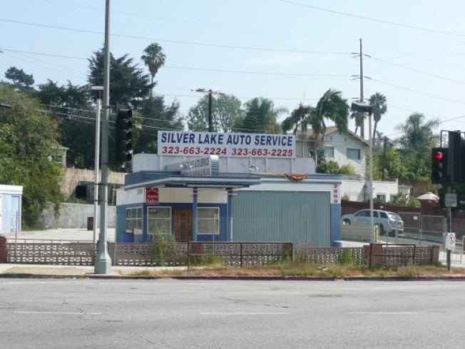 Deadline Looming for Silver Lake Gas Station