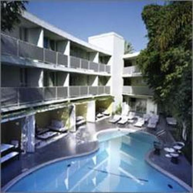 Beverly Hills Avalon Hotel Getting A Little Work Done
